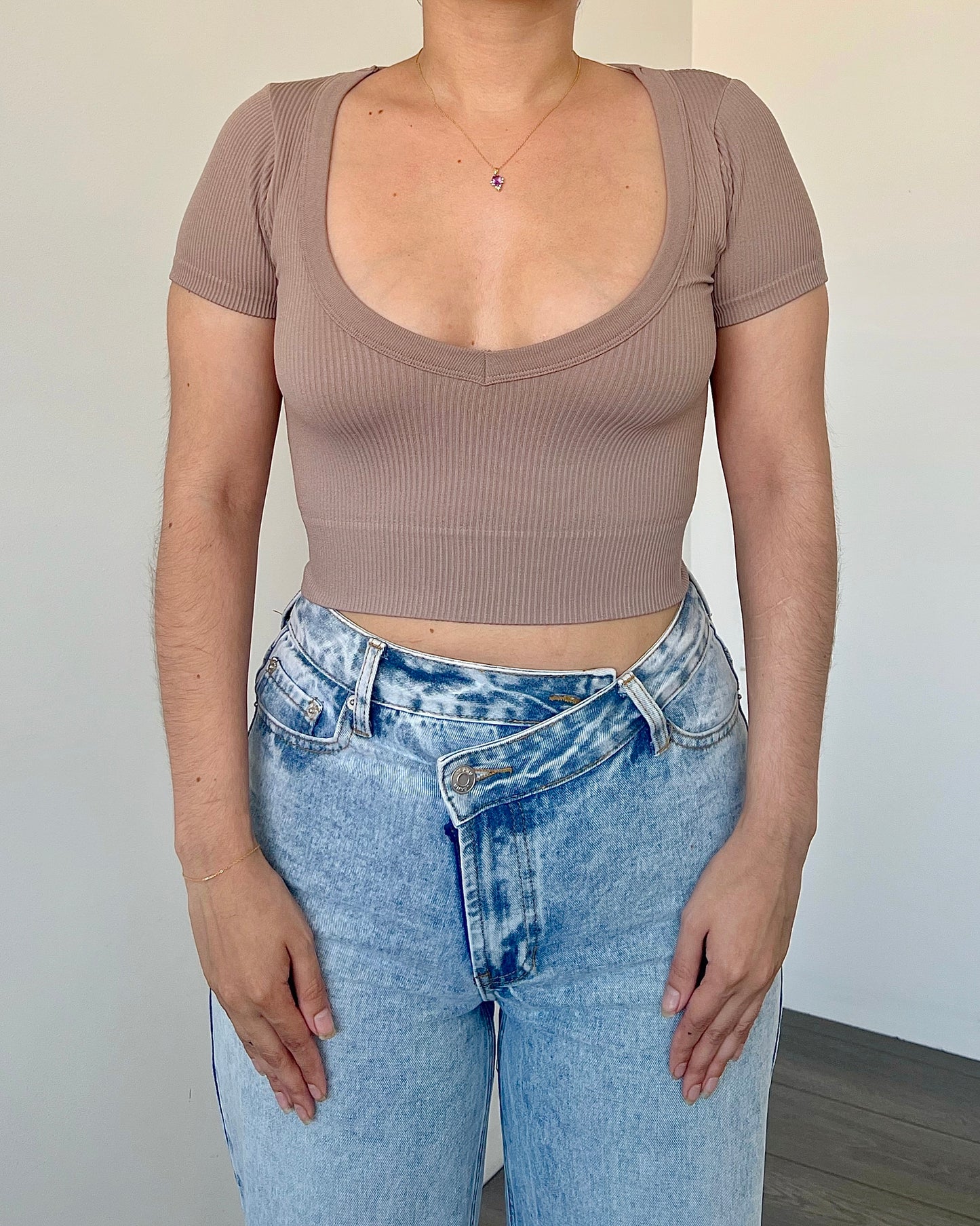Mocha Rib V Neck Short Sleeve Top