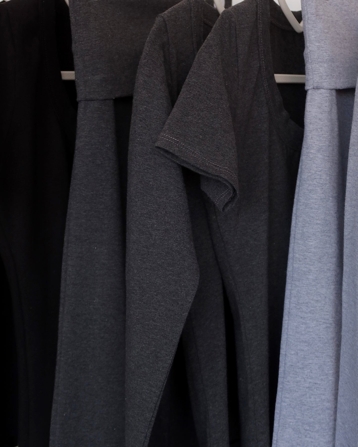 Charcoal (Round) Cotton Short Sleeve Top