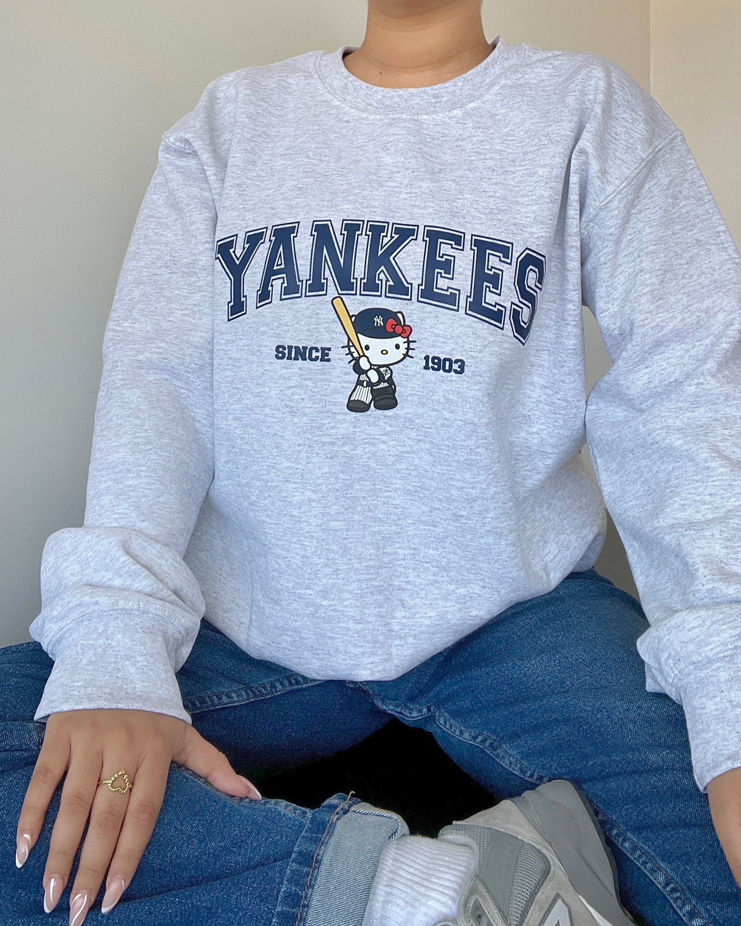 Heather Grey HK Yankees Fleece Crew (Unisex)